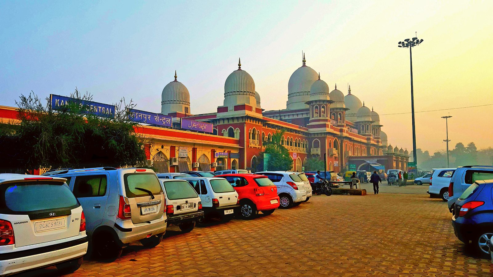 Taxi in Kanpur