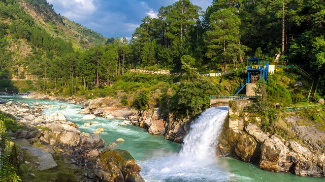 Taxi in Uttarkashi