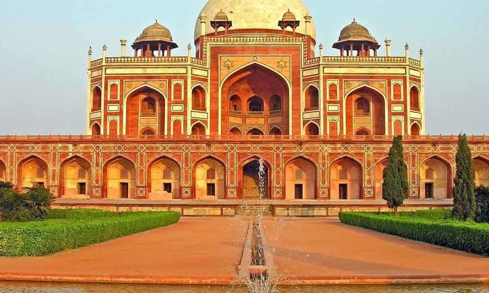 Humayun's Tomb - Sightseeing Spot in Delhi