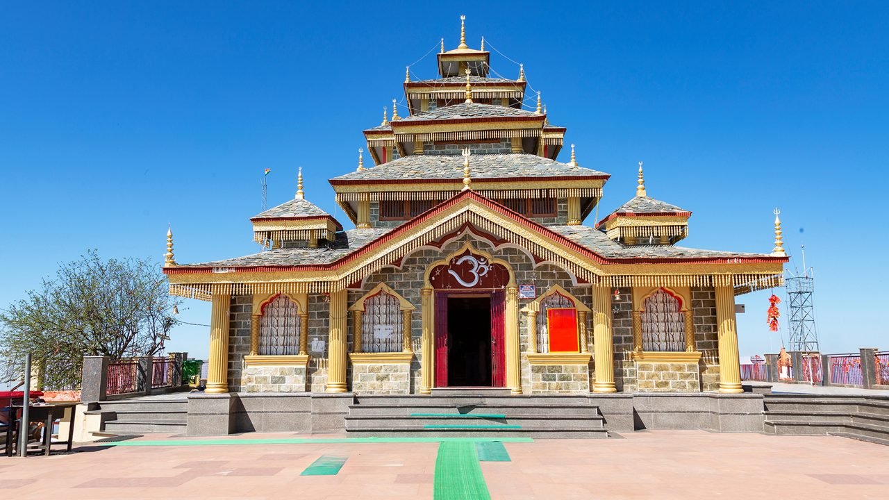 Surkanda Devi Temple - Sightseeing Spot in Dhanaulti