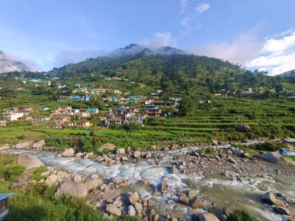 Dehradun to Budha Kedar Round-Trip Taxi Service